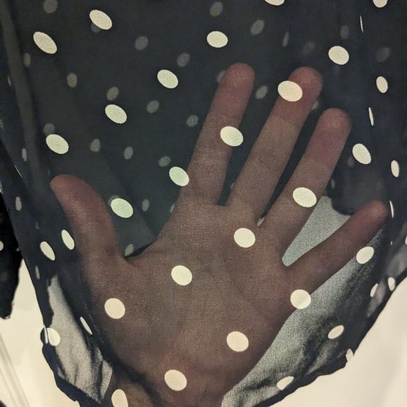 🌸 Banana Republic Sheer Long Sleeve Blouse Navy Blue w/ Cream Polka-Dots Size M - Picture 7 of 10